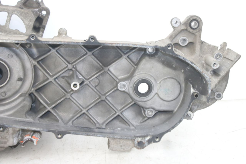 photo de ENGINE BOTTOM CASE HONDA PCX (JF28) 125 (2009 - 2011)