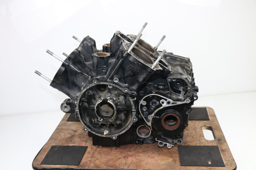 photo de ENGINE CRANKCASE HONDA VF 1000 (1984 - 1988)