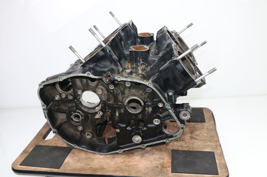 photo de ENGINE CRANKCASE HONDA VF 1000 (1984 - 1988)
