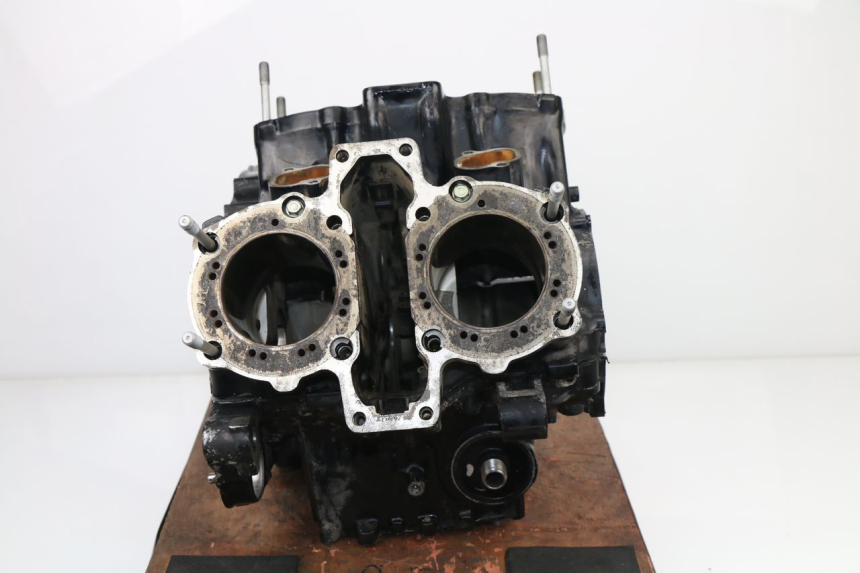 photo de ENGINE CRANKCASE HONDA VF 1000 (1984 - 1988)