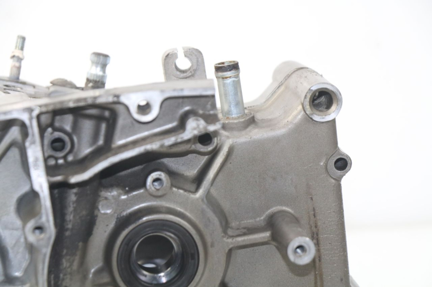 photo de ENGINE CRANKCASE HYOSUNG COMET GTR 125 (2007 - 2014)