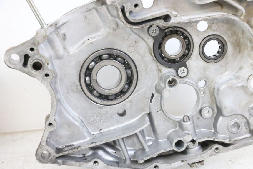 photo de ENGINE CRANKCASE HYOSUNG GF 125 (2001 - 2005)