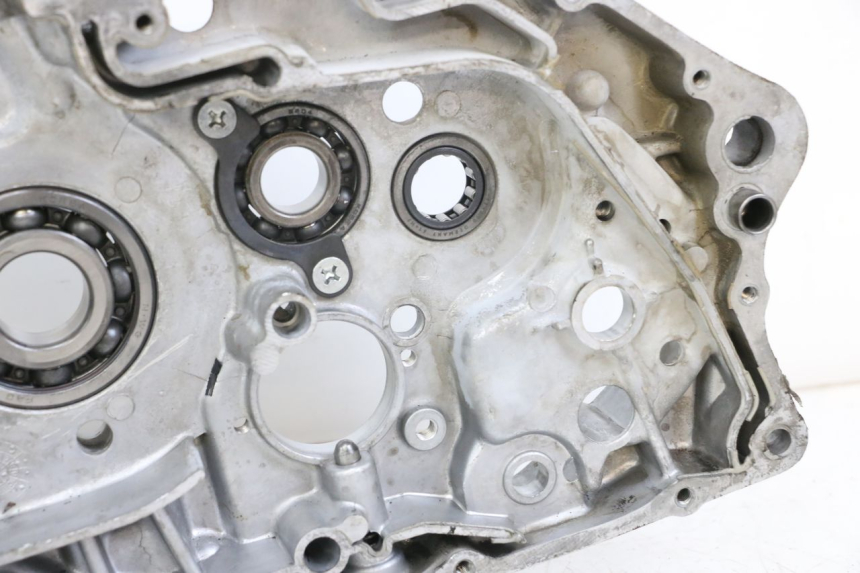 photo de ENGINE CRANKCASE HYOSUNG GF 125 (2001 - 2005)