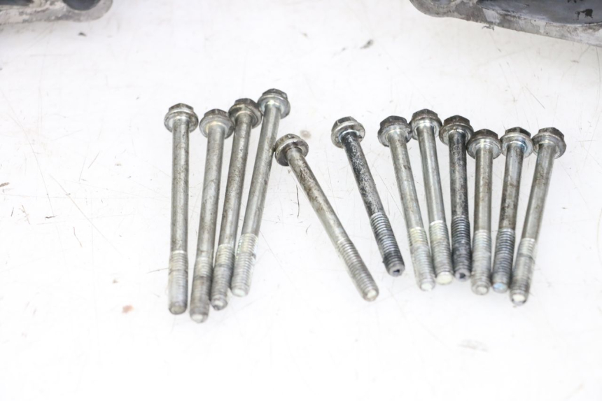 photo de ENGINE CRANKCASE HYOSUNG GF 125 (2001 - 2005)