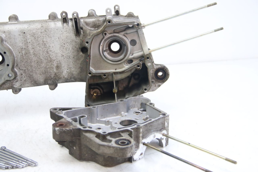 photo de ENGINE LOWER CASING SYM JET 14 4T 50 (2018 - 2022)