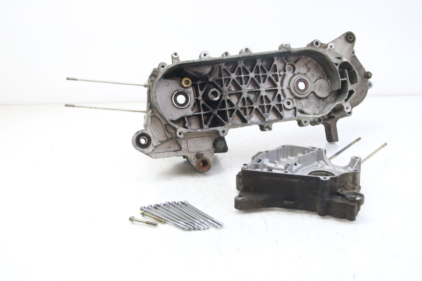 photo de ENGINE LOWER CASING SYM JET 14 4T 50 (2018 - 2022)