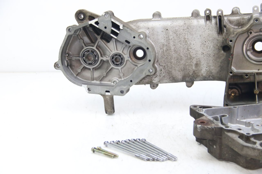 photo de ENGINE LOWER CASING SYM JET 14 4T 50 (2018 - 2022)