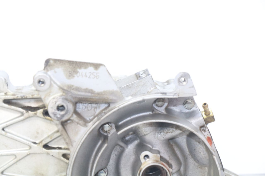 photo de ENGINE LOWER CASING SYM JET EURO X 2T 50 (2003 - 2007)