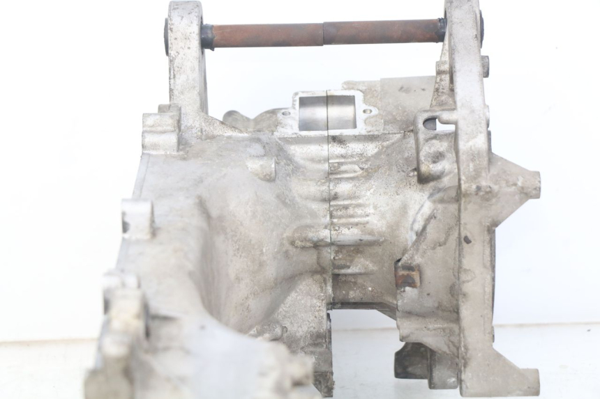 photo de ENGINE CRANKCASE PEUGEOT KISBEE 2T 50 (2010 - 2017)