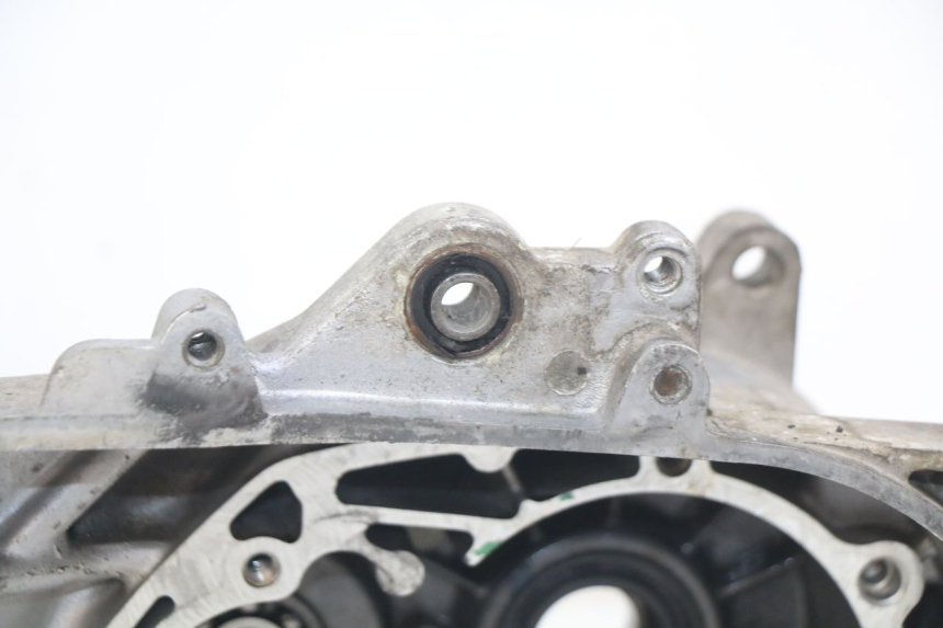 photo de ENGINE CRANKCASE PEUGEOT KISBEE 2T 50 (2010 - 2017)