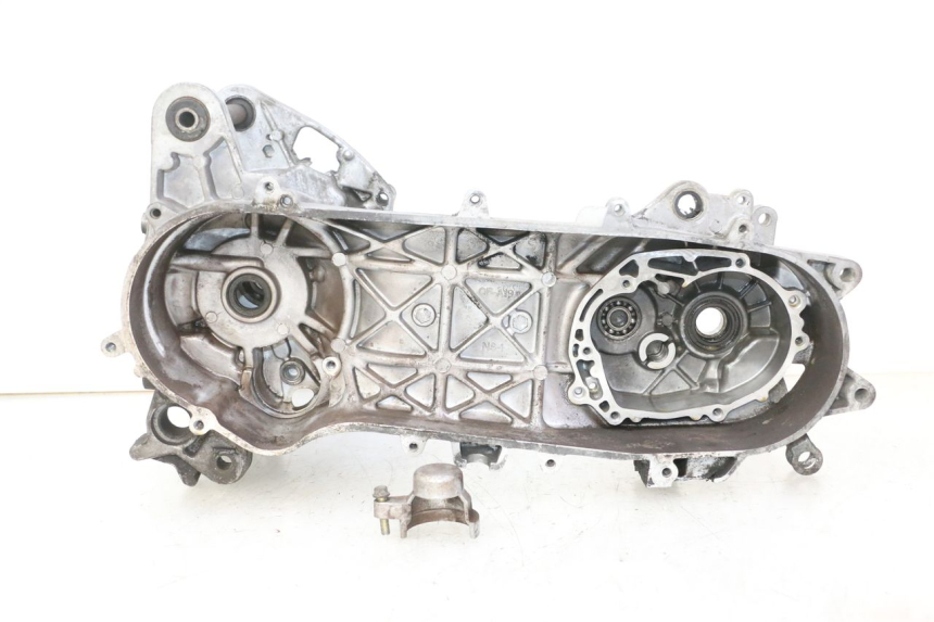 photo de ENGINE CRANKCASE PEUGEOT KISBEE 2T 50 (2010 - 2017)