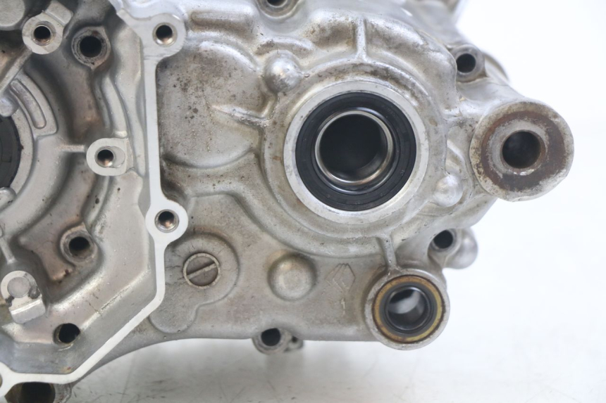photo de ENGINE LOWER CRANKCASE KAWASAKI KX 85 (2014 - 2021)