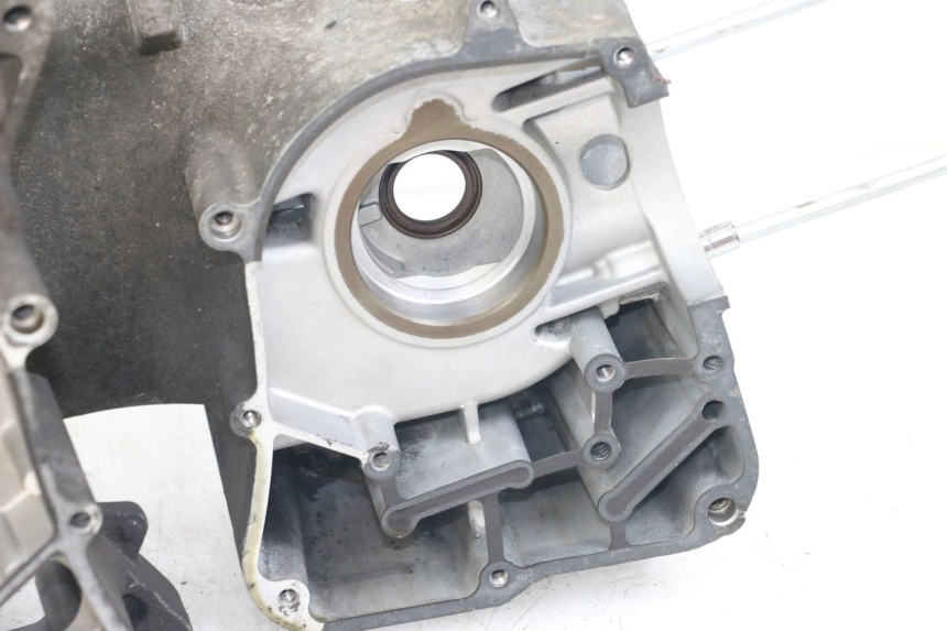 photo de Engine bottom case KYMCO DINK STREET ABS 125 (2011 - 2018)