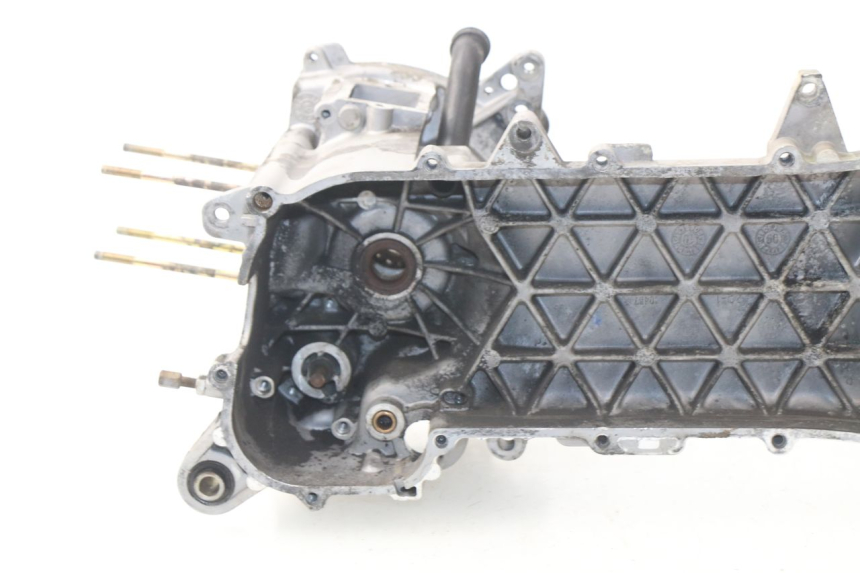 photo de ENGINE CRANKCASE PIAGGIO NEW TYPHOON 50 (2010 - 2017) - Product overview