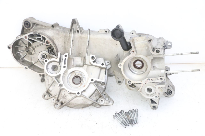 photo de ENGINE LOWER CASING PIAGGIO NEW TYPHOON 50 (2018 - 2021)
