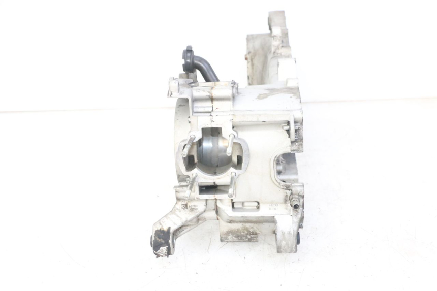photo de ENGINE LOWER CASING PIAGGIO NEW TYPHOON 50 (2018 - 2021)