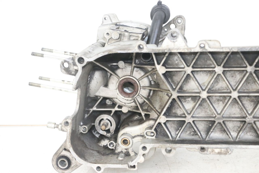 photo de ENGINE LOWER CASING PIAGGIO NEW TYPHOON 50 (2018 - 2021)