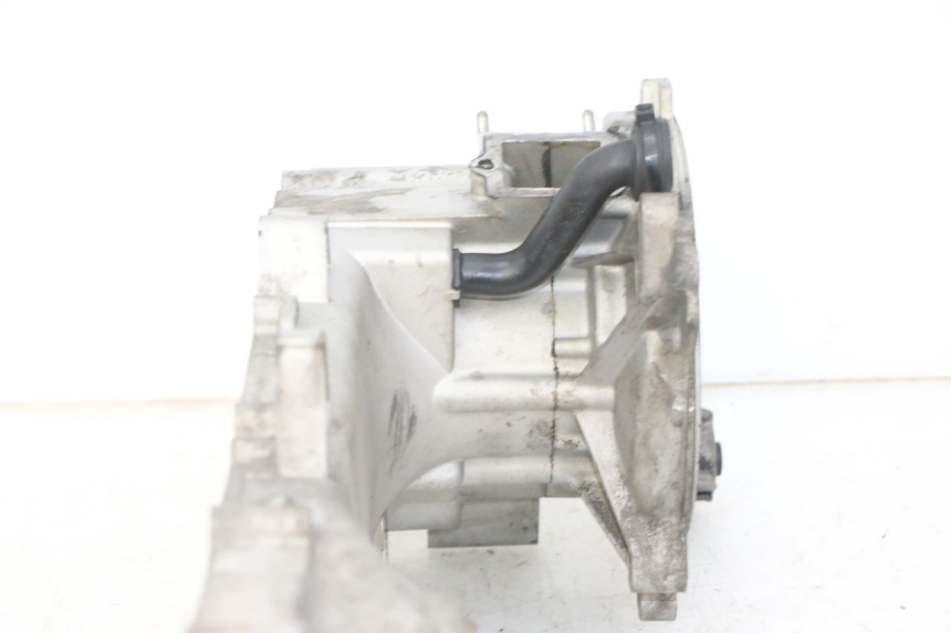 photo de ENGINE LOWER CASING PIAGGIO NEW TYPHOON 50 (2018 - 2021)