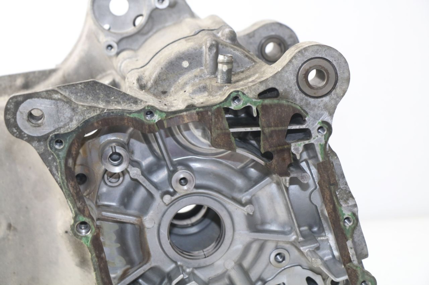 photo de ENGINE CRANKCASE HONDA NSS EX FORZA 250 (2005 - 2013)