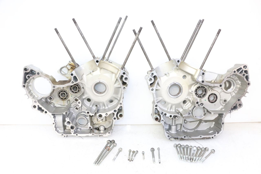 photo de ENGINE CRANKCASE HONDA NTV DEAUVILLE 650 (2001 - 2006)