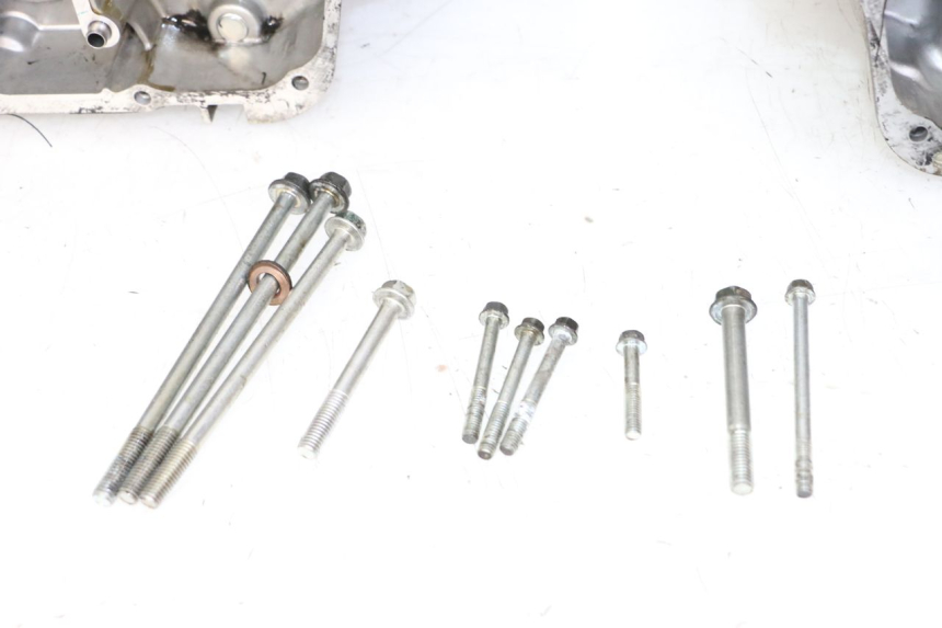 photo de ENGINE CRANKCASE HONDA NTV DEAUVILLE 650 (2001 - 2006)