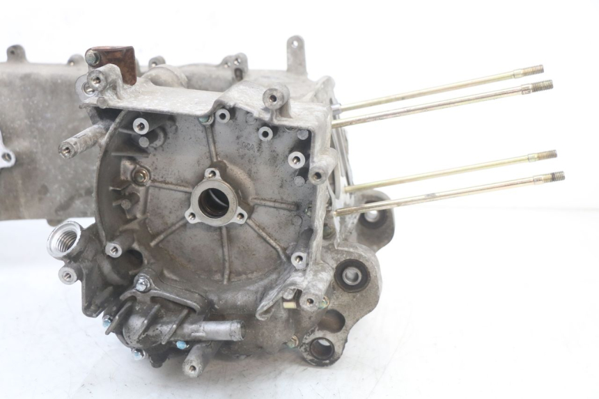 photo de ENGINE CRANKCASE PEUGEOT BELVILLE 125 (2017 - 2021)