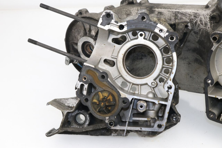photo de ENGINE CRANKCASE PEUGEOT ELYSEO 125 (1999 - 2004)