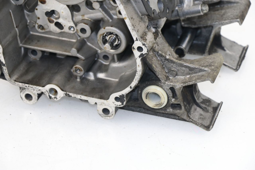 photo de ENGINE CRANKCASE PEUGEOT ELYSEO 125 (1999 - 2004)