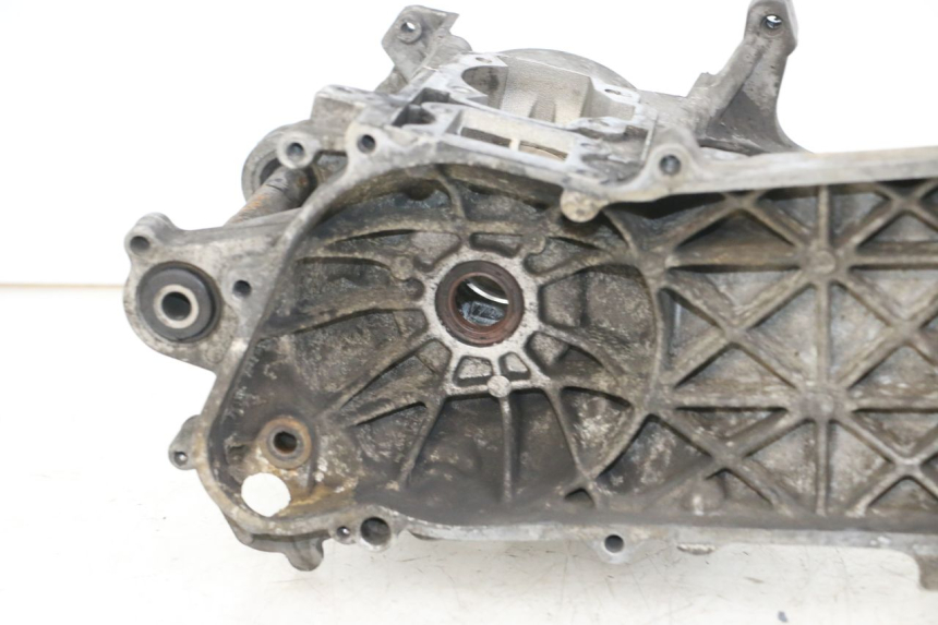 photo de ENGINE LOWER CASING PEUGEOT ELYSTAR 50 (2002 - 2014)