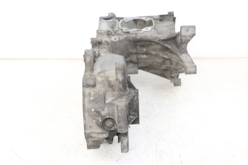 photo de ENGINE LOWER CASING PEUGEOT ELYSTAR 50 (2002 - 2014)