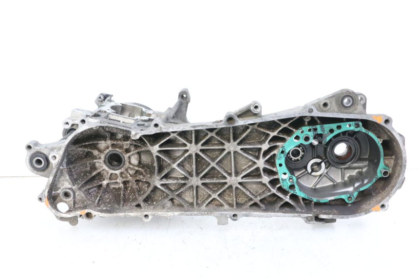 photo de ENGINE LOWER CASING PEUGEOT ELYSTAR 50 (2002 - 2014)