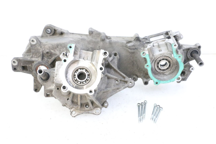 photo de ENGINE LOWER CASING PEUGEOT ELYSTAR 50 (2002 - 2014)