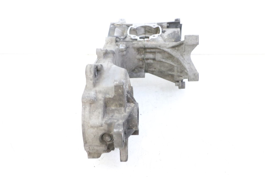 photo de ENGINE LOWER CASING PEUGEOT ELYSTAR 50 (2002 - 2014)