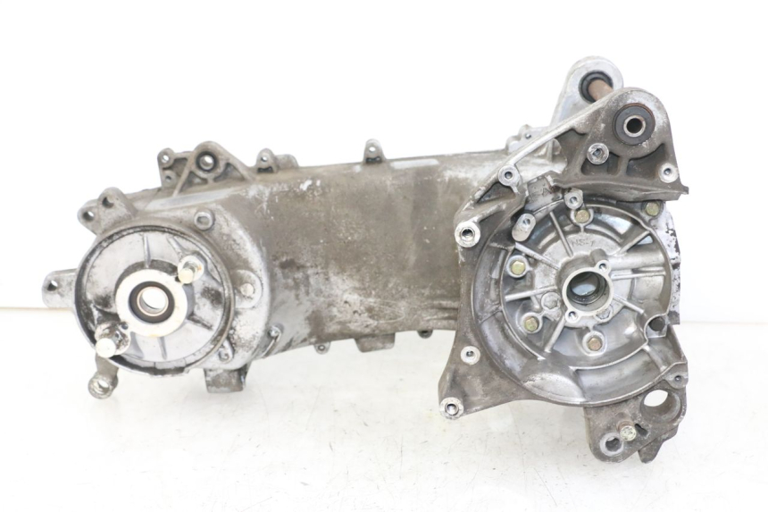 photo de ENGINE CRANKCASE PEUGEOT KISBEE 2T 50 (2010 - 2017)