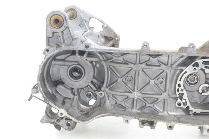 photo de ENGINE LOWER CASING PEUGEOT LUDIX 50 (2005 - 2007)