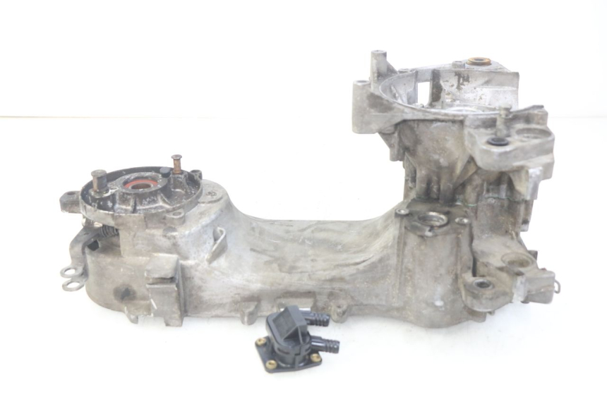 photo de ENGINE LOWER CASING PEUGEOT LUDIX 50 (2008 - 2017)