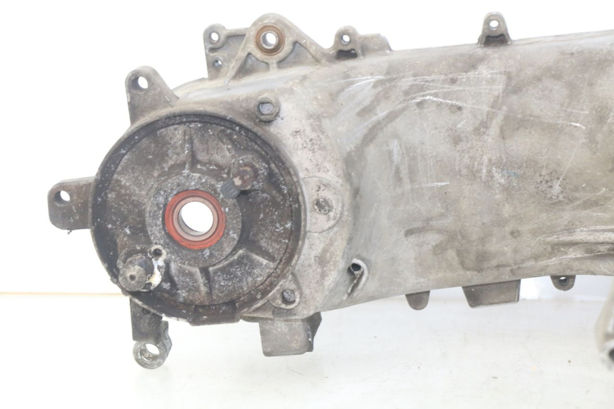 photo de ENGINE LOWER CASING PEUGEOT LUDIX 50 (2008 - 2017)