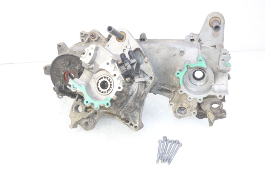 photo de ENGINE LOWER CASING PEUGEOT LUDIX 50 (2005 - 2007)