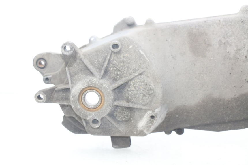 photo de ENGINE CRANKCASE PEUGEOT SATELIS 125 (2006 - 2009)