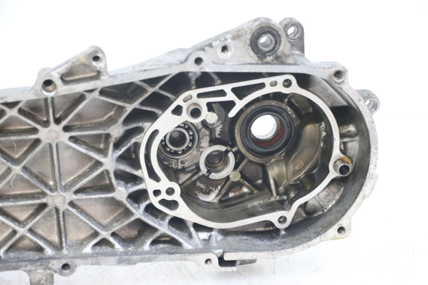 photo de ENGINE BOTTOM CASE PEUGEOT SPEEDFIGHT 100 (1997 - 2007)