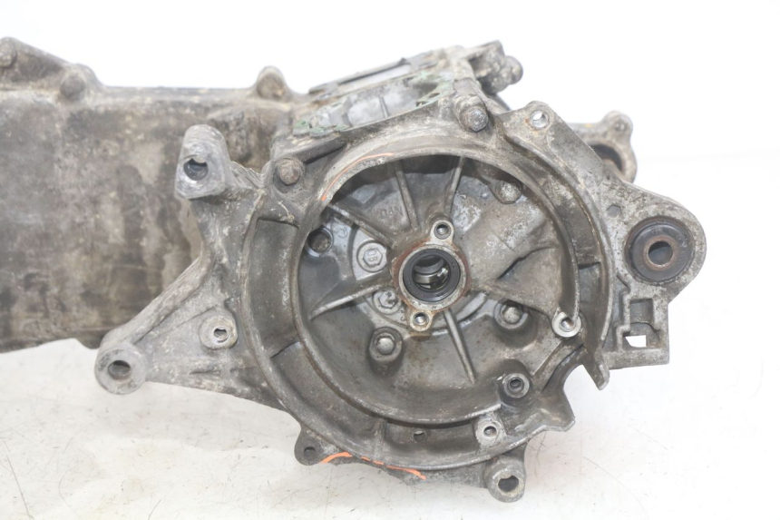 photo de ENGINE LOWER CASING PEUGEOT SPEEDFIGHT LC 50 (1996 - 2002)