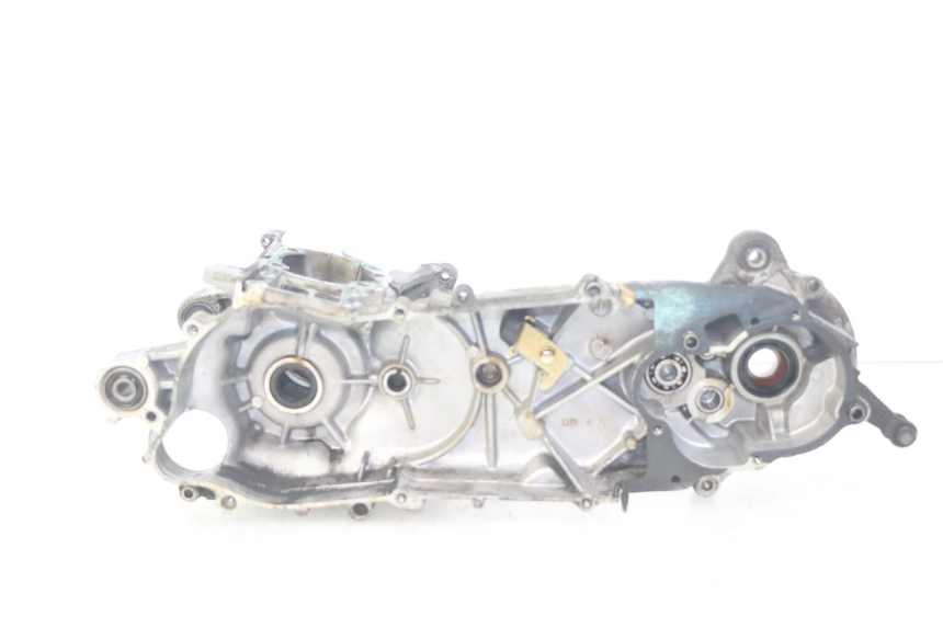 photo de ENGINE LOWER CASING PEUGEOT SV 125 (1991 - 1994)