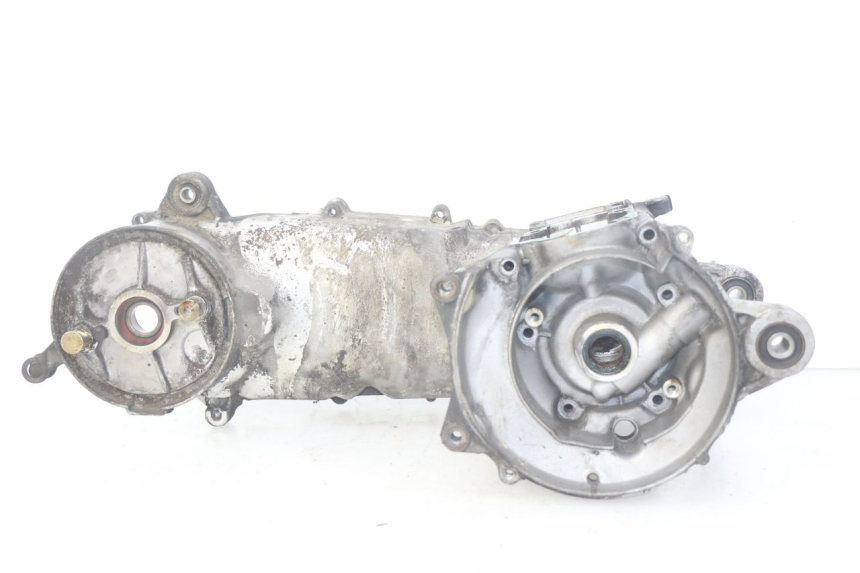 photo de ENGINE LOWER CASING PEUGEOT SV 125 (1991 - 1994)