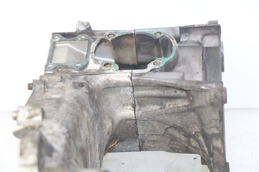 photo de ENGINE LOWER CASING PEUGEOT SV 125 (1991 - 1994)