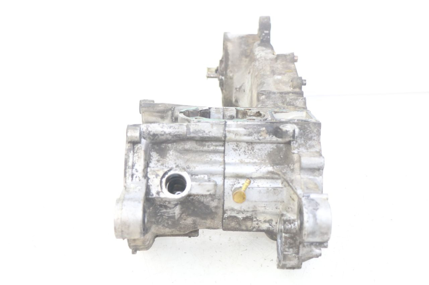 photo de ENGINE LOWER CASING PEUGEOT SV 125 (1991 - 1994)
