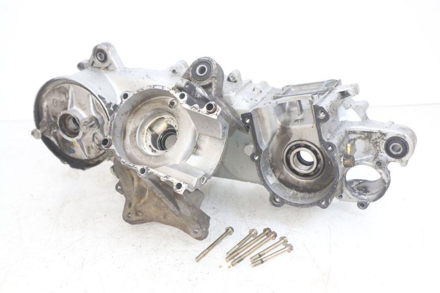 photo de ENGINE LOWER CASING PEUGEOT SV 125 (1991 - 1994)