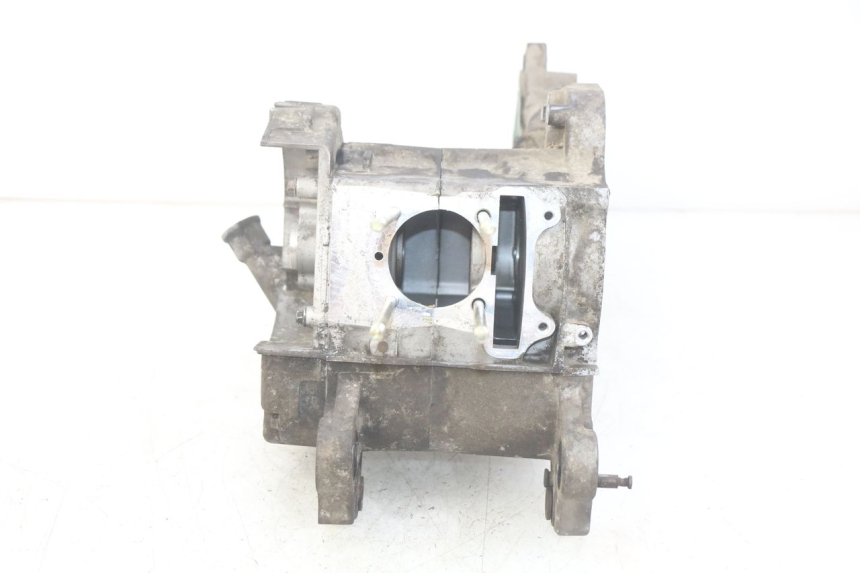 photo de ENGINE LOWER CASING PEUGEOT V-CLIC VCLIC 50 (2007 - 2013)