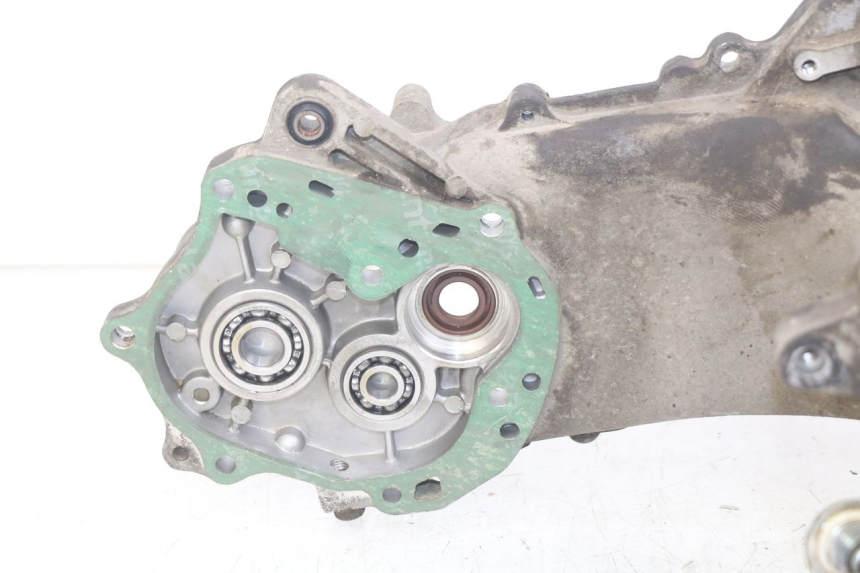 photo de ENGINE LOWER CASING PEUGEOT V-CLIC VCLIC 50 (2007 - 2013)