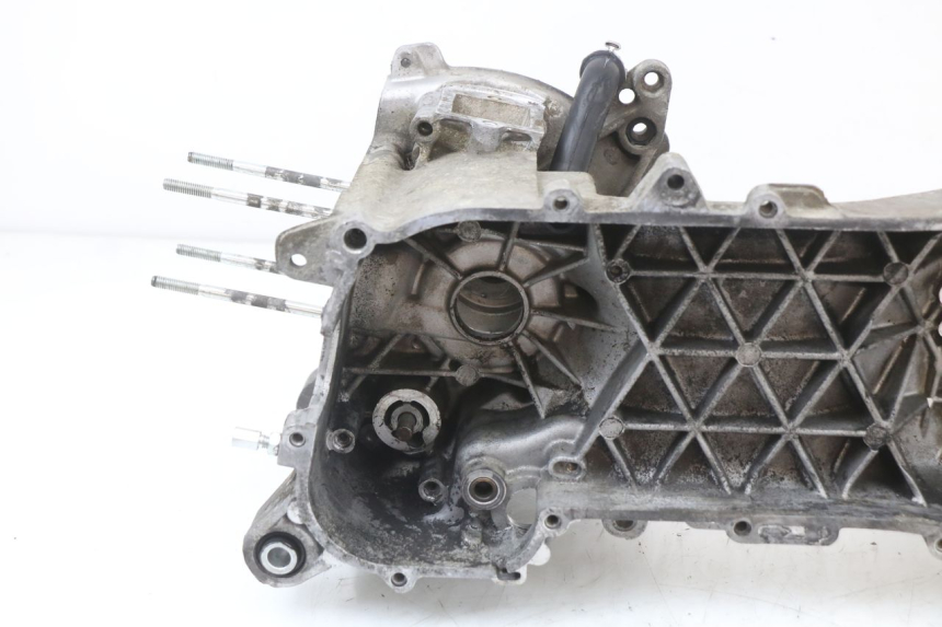 photo de ENGINE CRANKCASE PIAGGIO VESPA S 2T 50 (2007 - 2014)