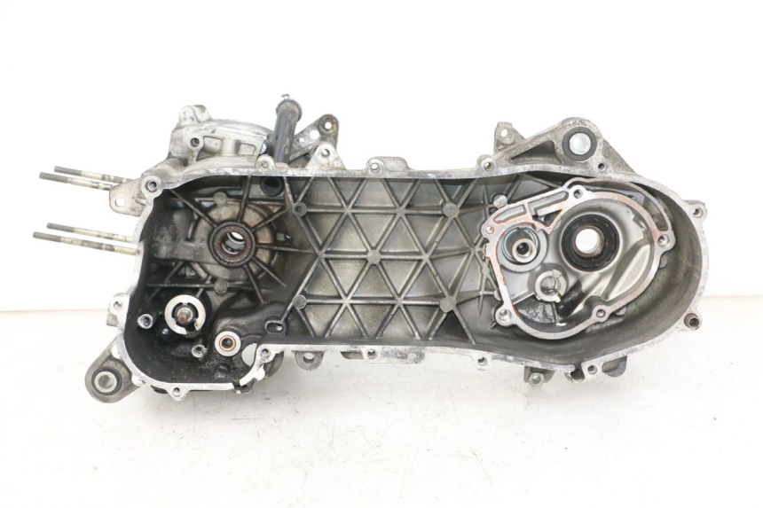 photo de ENGINE CRANKCASE PIAGGIO VESPA S 2T 50 (2007 - 2014)